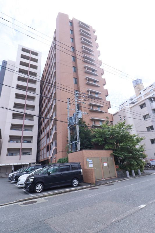 クレタ県庁前