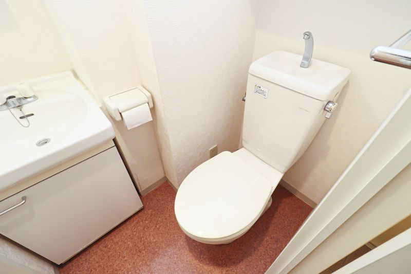 クレタ県庁前のトイレ