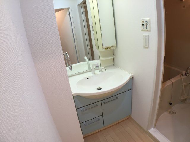 墨田区緑２丁目の賃貸マンションの洗面所