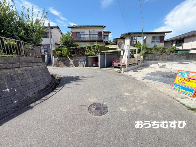 春日井市神屋町1602番(全1棟)の前面道路含む現地写真