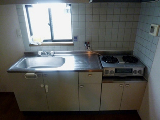 ２口ガスコンロ付で機能的なキッチンです！
