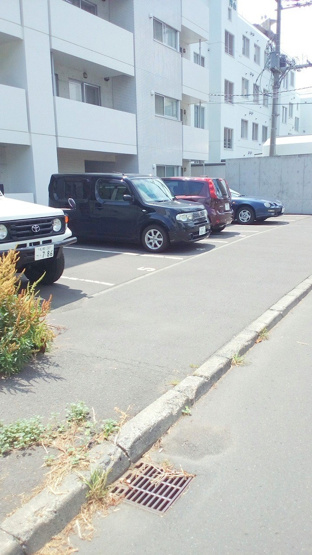 【駐車場】ＴｒｅＶｅｎｔｉ美術館西