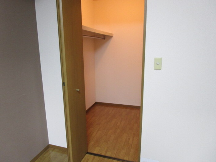 メゾン・プランドールの収納|他部屋参考写真