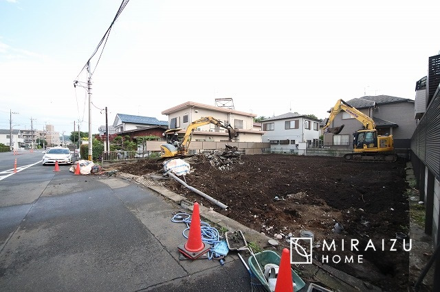 【周辺】 | 青く澄み渡った綺麗な空と、陽の光をたっぷりと受ける、そんな新築住宅で新生活をスタートしてみませんか？見学・ご相談等、ミライズホーム(株)までお気軽にご連絡下さい♪