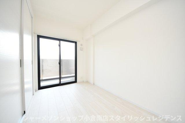 コンダクトレジデンスTOKURIKIの居間・リビング