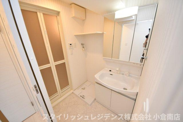 コンダクトレジデンスTOKURIKIの洗面所