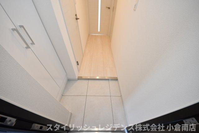 コンダクトレジデンスTOKURIKIの玄関