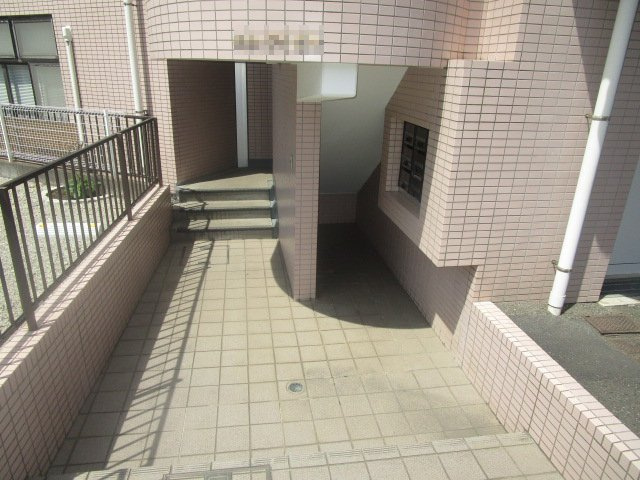 藤沢市長後の倉庫