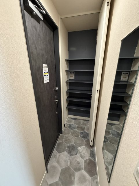 La　vita西宮北口の玄関