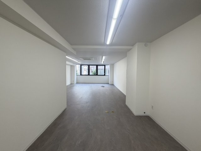 【内装】 | STビル