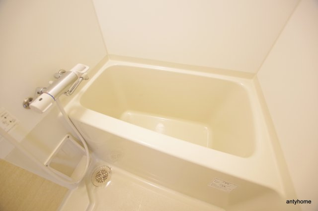 W-STYLE福島2ウィステリア　仲介手数料無料の浴室