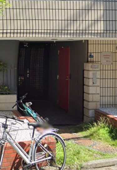 墨田区東駒形マンションのエントランス