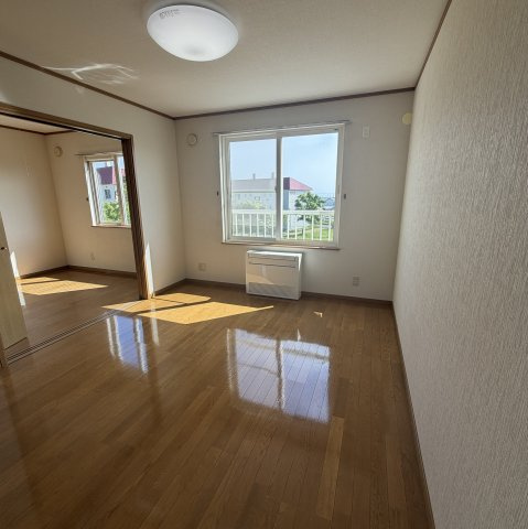 アーバンハイツ元町五番館の居間・リビング