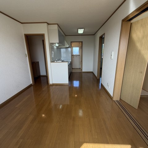 アーバンハイツ元町五番館の居間・リビング