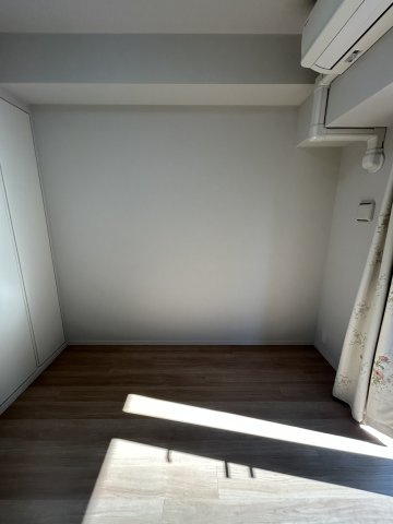 パークリュクス虎ノ門の洋室|個人の部屋や寝室として使える洋室です