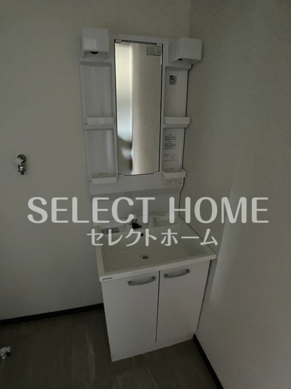 【独立洗面台】 | ライトハイツＥ棟 | 独立洗面台で身支度をすべて済ませてしまいましょう