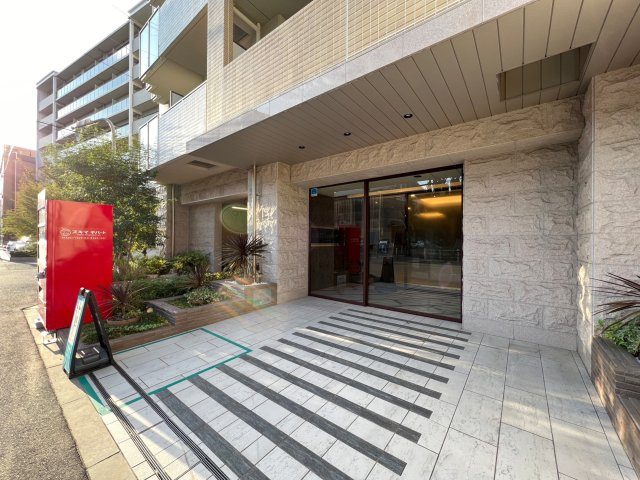 La Douceur桜川のエントランス