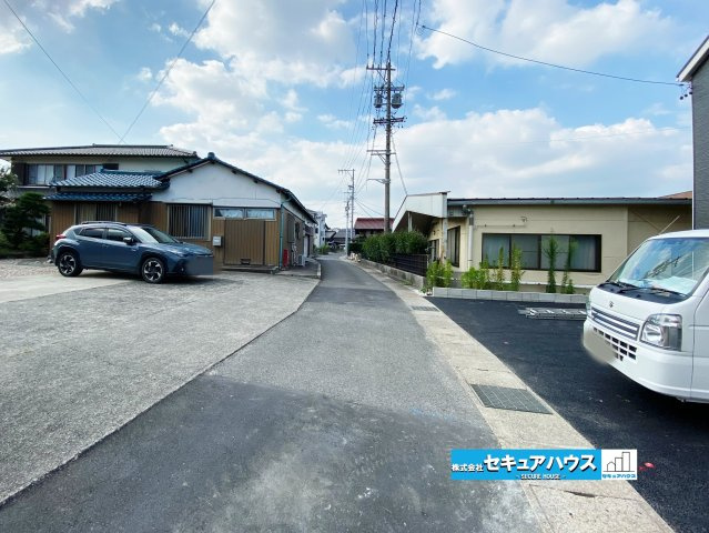 【今からご案内可能】東浦町大字生路　全4棟の前面道路含む現地写真|事前予約にて現地ご見学いただけます！お気軽にお問い合わせください♪
■株式会社　セキュアハウス■
住宅ローンに強く、知識、経験豊富なスタッフ在籍
お客様に寄り添い、ご成約後もサポート致します