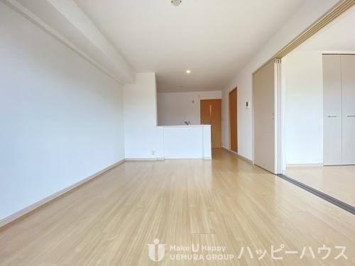福岡市南区弥永２丁目の賃貸マンションの居間・リビング|物件の画像3