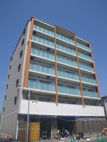 福岡市博多区吉塚８丁目の賃貸マンションのエントランス|エントランス写真