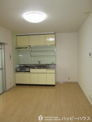 福岡市博多区東那珂２丁目の賃貸マンションの居間・リビング|物件の画像3