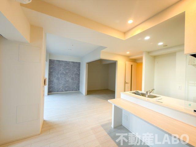 スプランディッド上本町WESTの居間・リビング