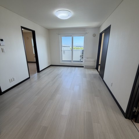 アーバンコート山下町壱番館の居間・リビング