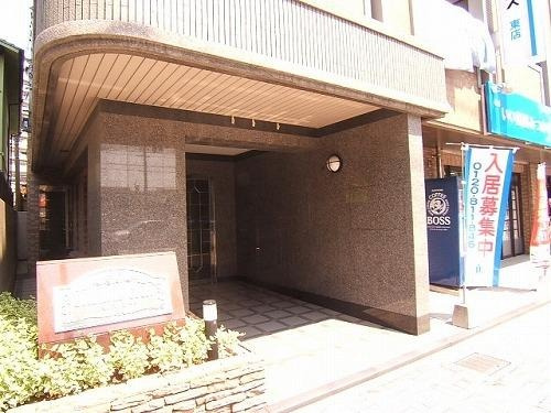 福岡市博多区吉塚本町の賃貸マンションのエントランス|エントランス写真