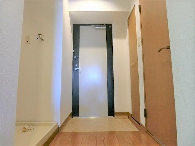 福岡市博多区吉塚本町の賃貸マンションの玄関|物件の画像6