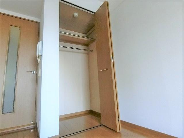 福岡市博多区吉塚本町の賃貸マンションの収納|物件の画像7