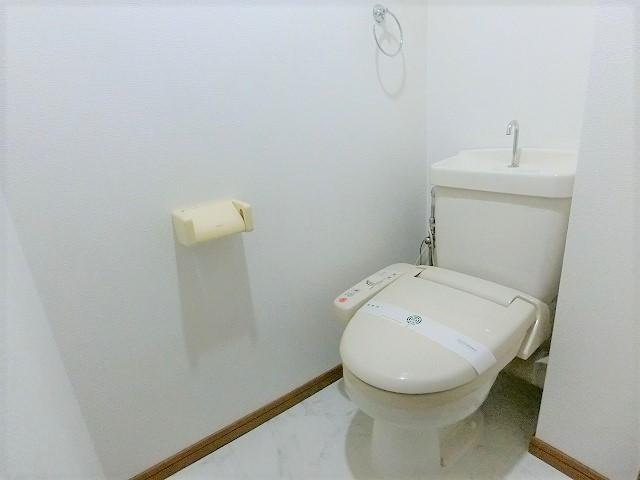 福岡市博多区吉塚本町の賃貸マンションのトイレ|物件の画像8