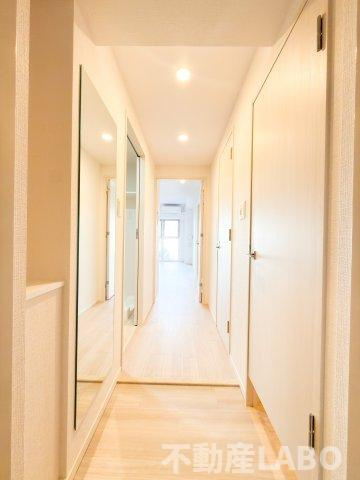 スプランディッド上本町WESTの玄関