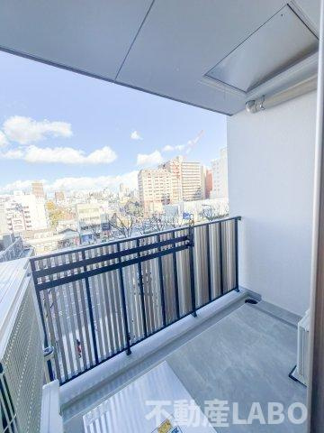 スプランディッド上本町WESTのバルコニー