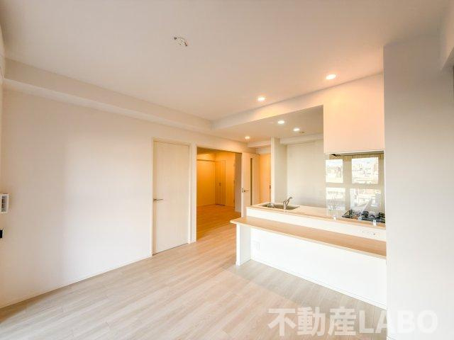 スプランディッド上本町WESTの居間・リビング
