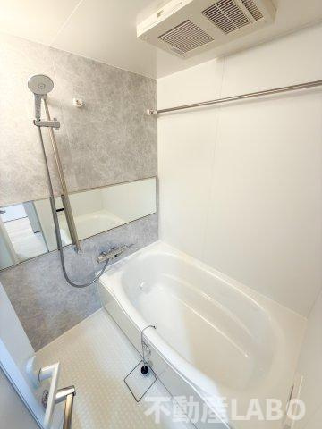 スプランディッド上本町WESTの浴室