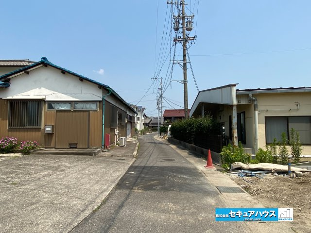 【今からご案内可能】東浦町大字生路　全4棟の前面道路含む現地写真|事前予約にて現地ご見学いただけます！お気軽にお問い合わせください♪
■株式会社　セキュアハウス■
住宅ローンに強く、知識、経験豊富なスタッフ在籍
お客様に寄り添い、ご成約後もサポート致します。