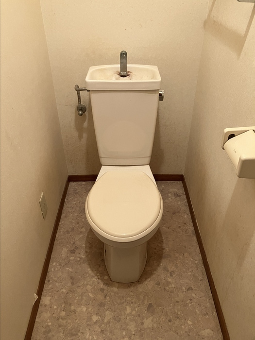 リバーコーポのトイレ|コンパクトで使いやすいトイレです