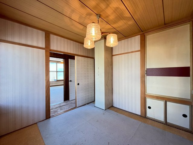 武佐1丁目　中古住宅の和室|2階　4.5帖