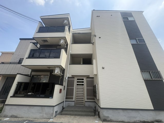 GRANDIR吹田の外観