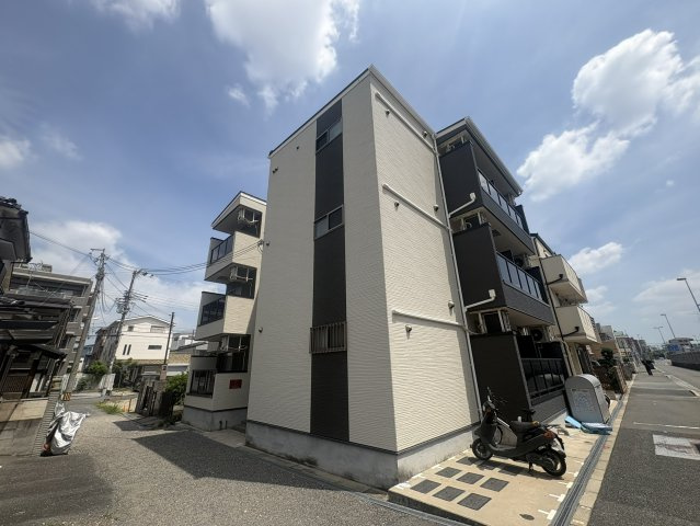 GRANDIR吹田の外観