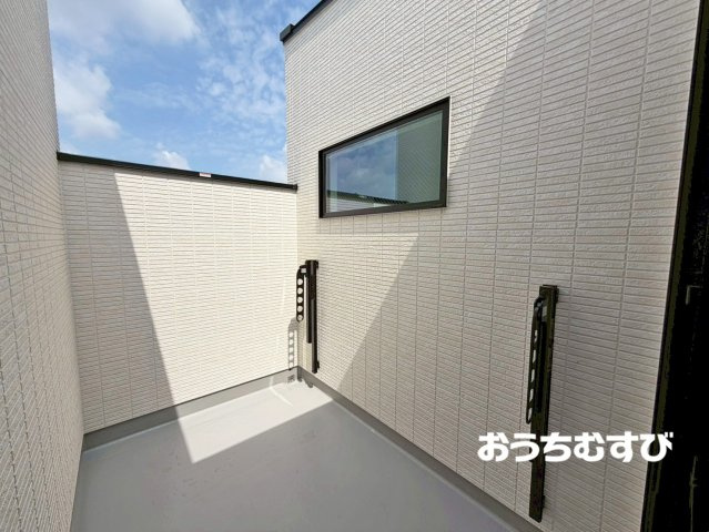 北区六が池町2期(全1棟)のバルコニー