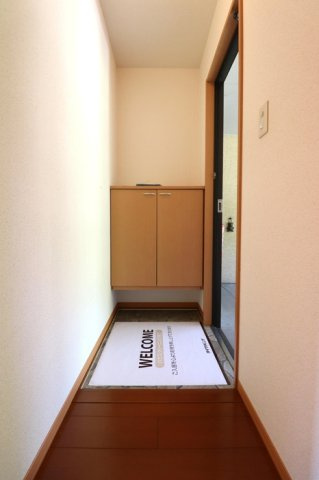 グレイス　B棟 B-の玄関