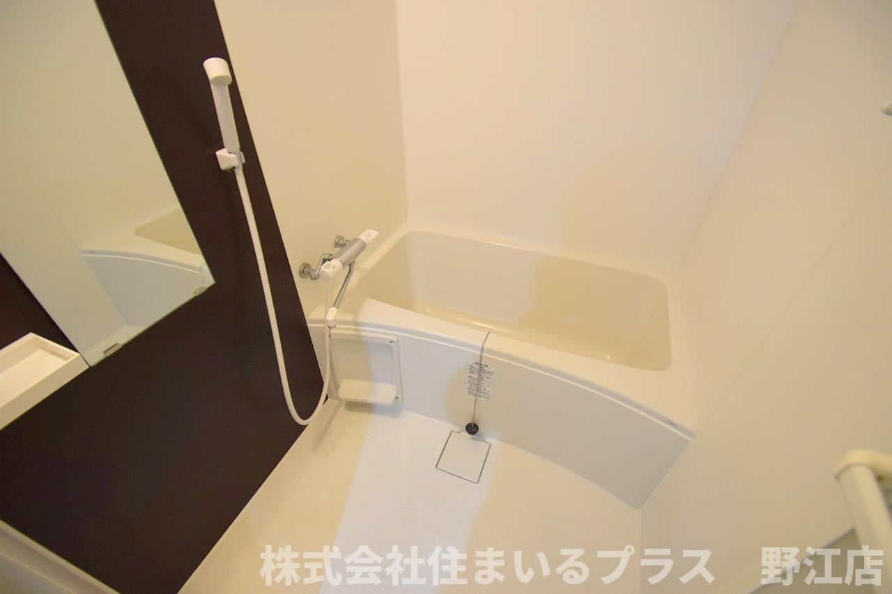 カーサクレスト清水Ⅰの浴室
