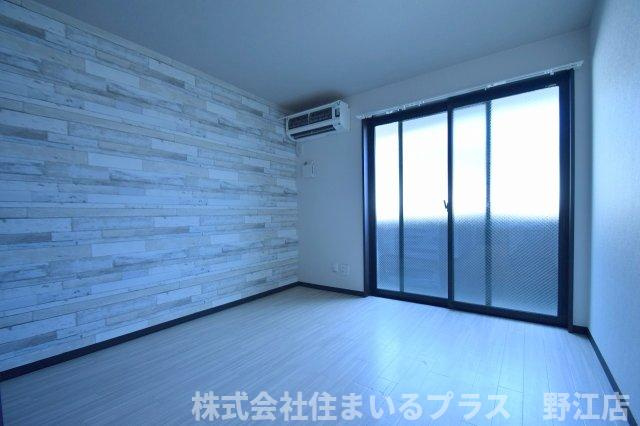 カーサクレスト清水Ⅰの居間・リビング