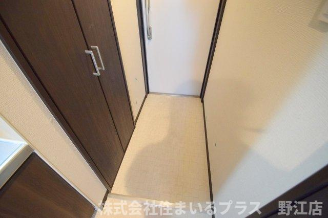 カーサクレスト清水Ⅰの玄関