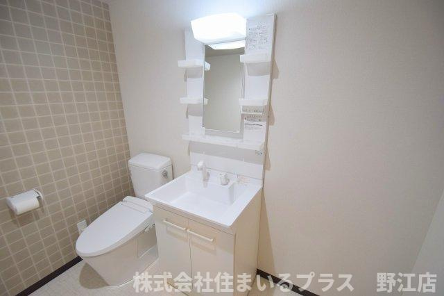 カーサクレスト清水Ⅰの洗面所