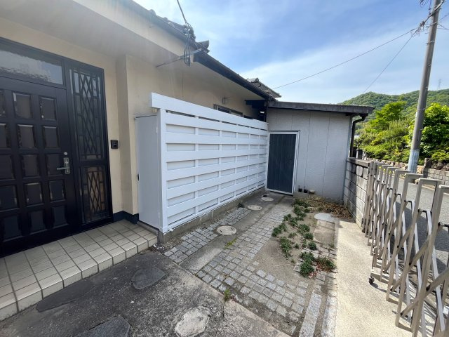 笠岡市富岡売家2の駐車場
