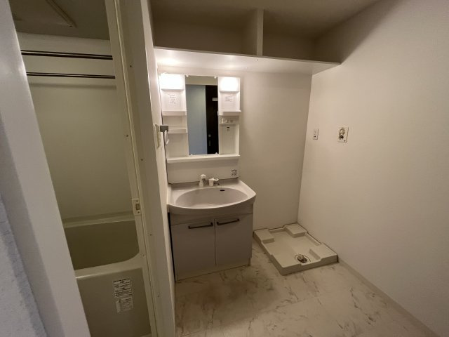 独立洗面化粧台付きでおすすめです！