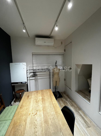 天王寺区石ヶ辻町貸店舗・事務所の洋室