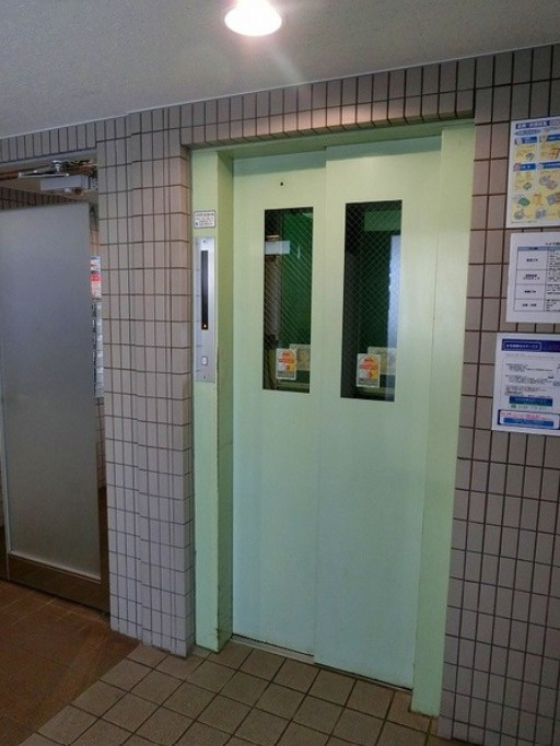 ハイツ浮田のロビー